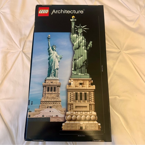 LEGO Architecture Statue of Liberty 21042 1685 pcs Adult Build Display Set New - Picture 4 of 7